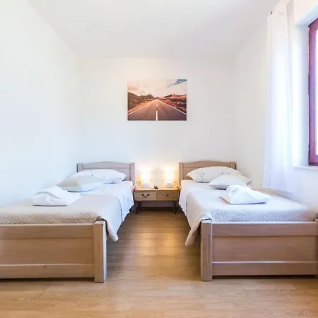 Guest house Charming And Comfortable 3*